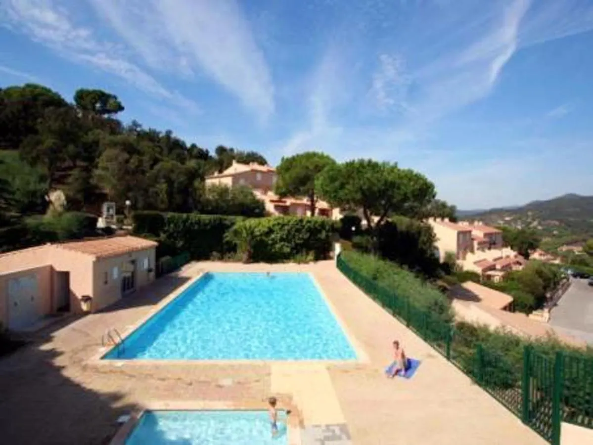Holiday home Maison Charmante A Sainte-Maxime Avec Piscine Partagee