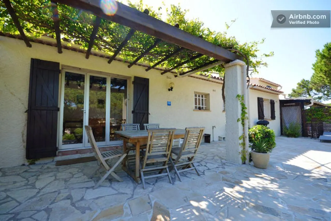 Maison Charmante A Sainte-Maxime Avec Piscine Partagee Holiday home