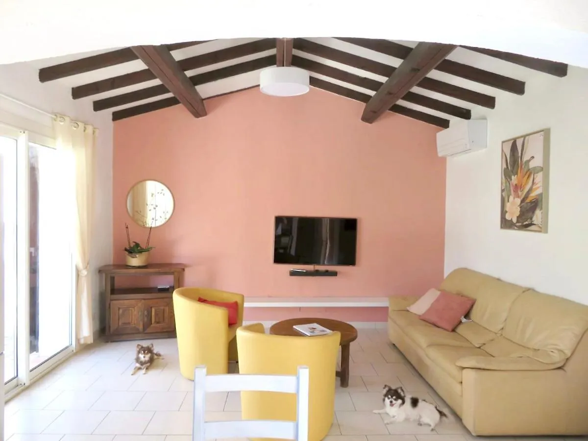 Maison Charmante A Sainte-Maxime Avec Piscine Partagee